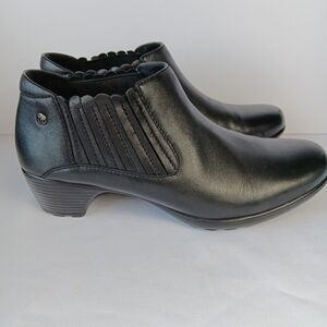 Women's ROMIKA Daisy 06 Black Leather Slip-On Booties Size 39(8.5- 9 ) $140